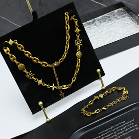 Louis Vuitton LV Buchstabe Blumen Armband-3638  