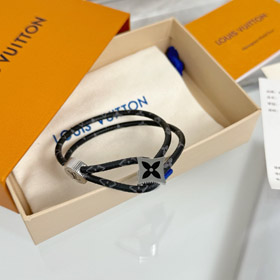 Louis Vuitton LV Buchstabe Blumen schwarze Blume Leder Schnalle Armband-3640  
