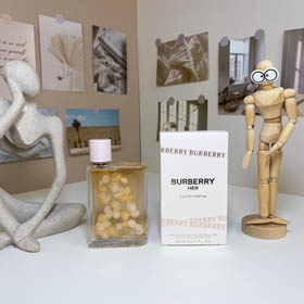 Burberry Blume und ihr Eau de Parfum-3346  