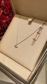 Bulgari kleine Fan weiße Perlmutt rose Gold halber Diamant voller Diamant Halskette-3853  