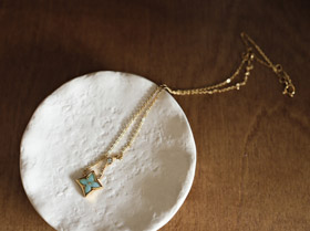 Louis Vuitton LV Amazonite Single Blume Halskette-3614  
