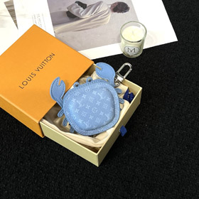 Louis Vuitton LV kleine Krabbe Ohrhörer Tasche Schlüsselanhänger Anhänger Ornament-3862